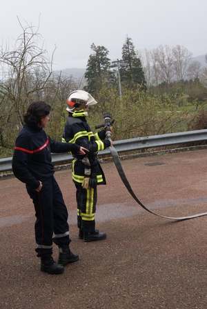 pompiers visite caserne ecole notre dame de la voisinee